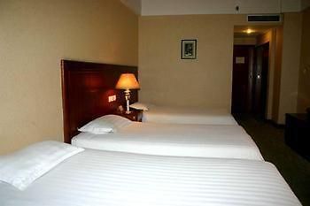 Henan Textile Hotel 郑州 外观 照片